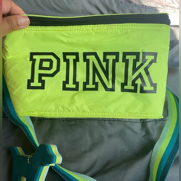 PINK lunch box - Picture 3 of 6